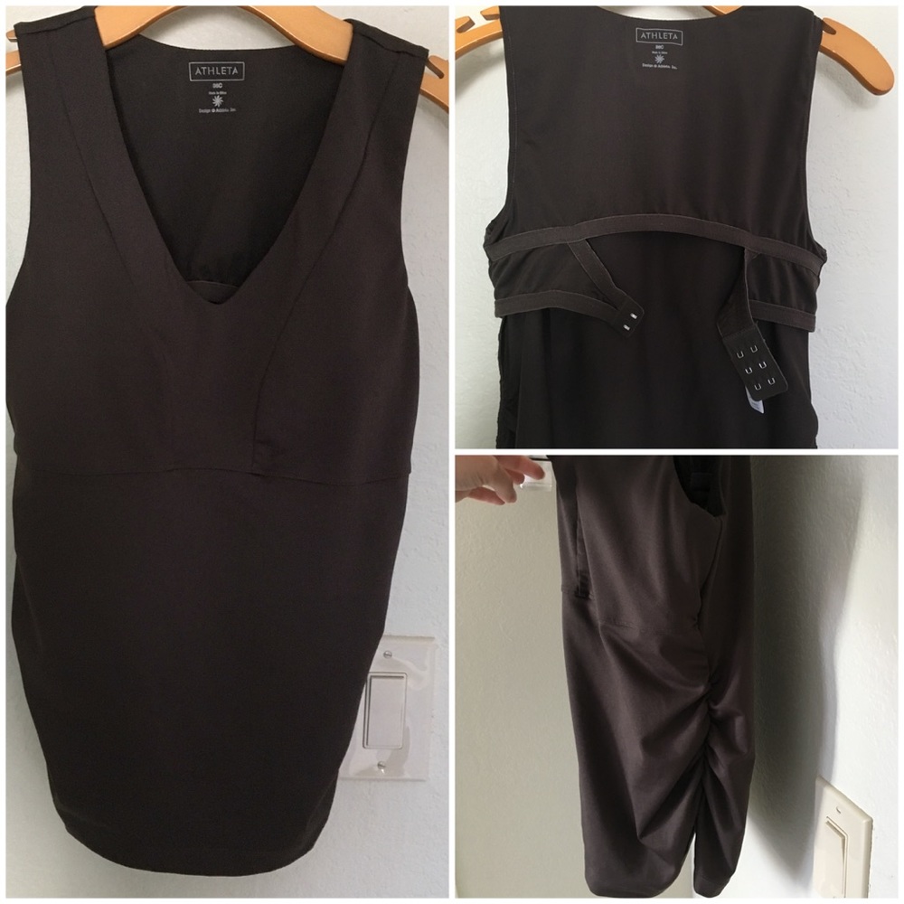 Athleta Brown top with built in bra size 36C